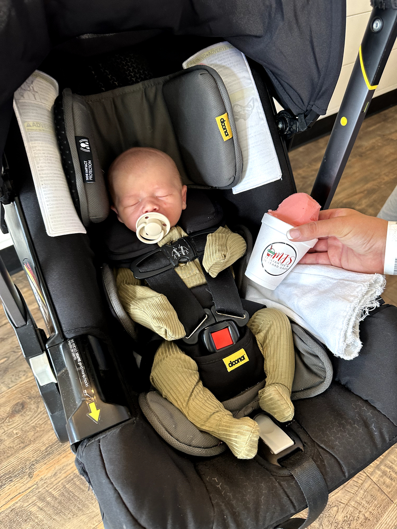 MJ's Italian Ice & Custard Cafe Image