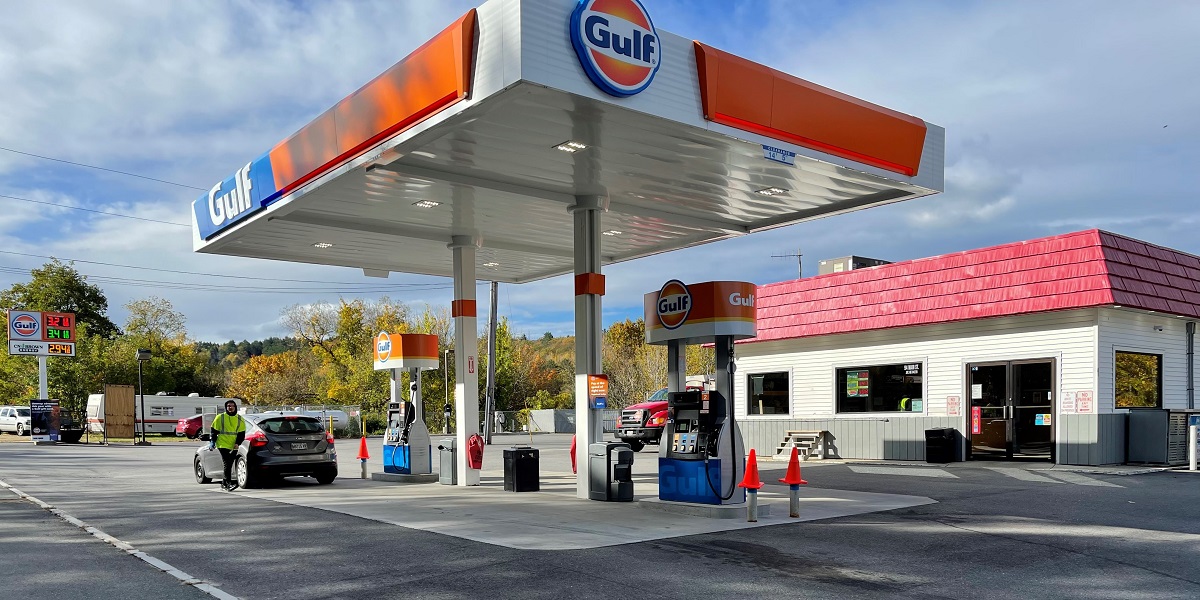 CN Brown Service Station Image