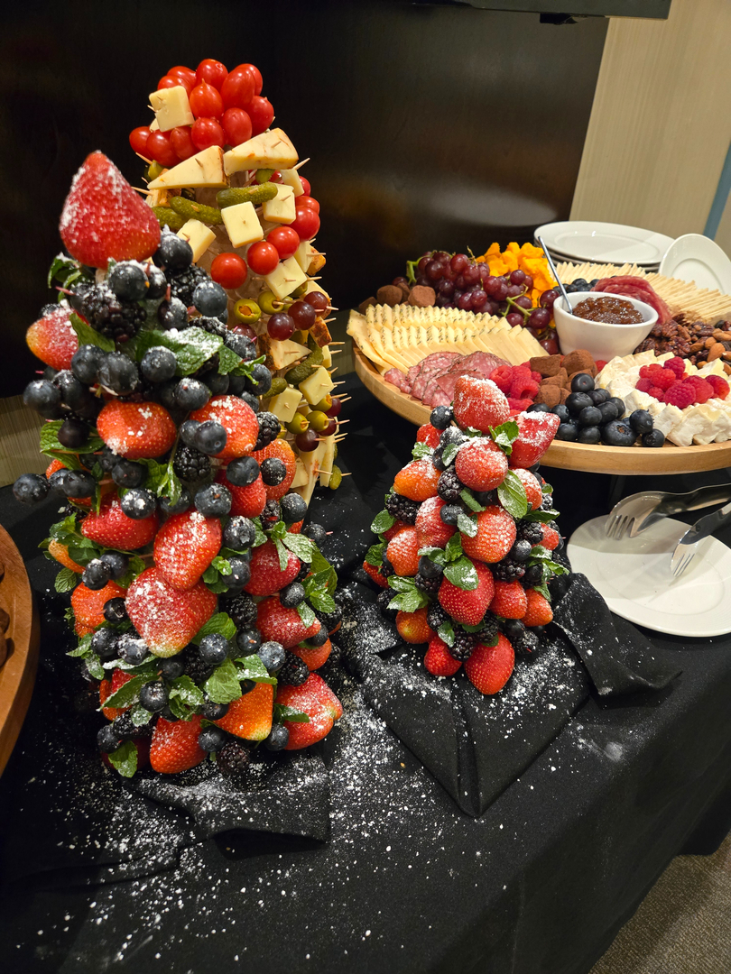 Select Service Catering Logo