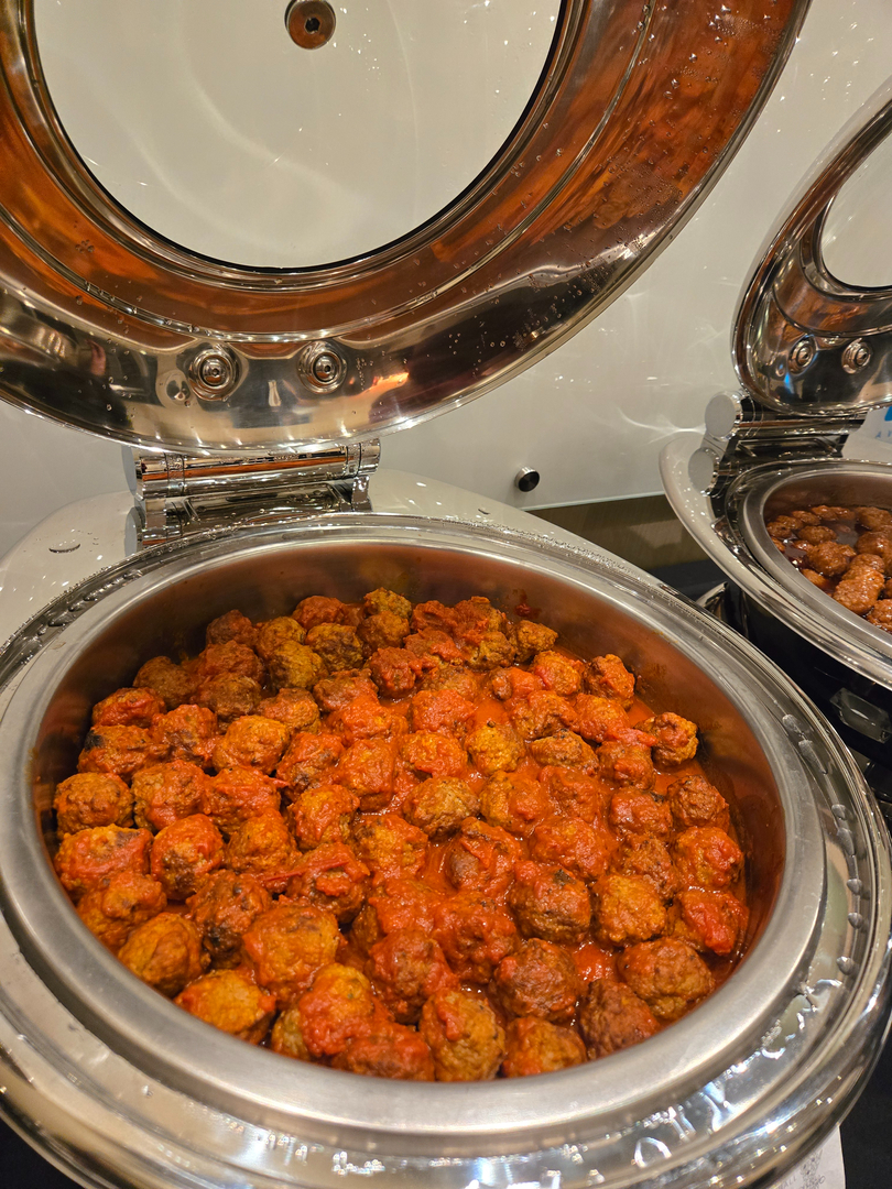 Select Service Catering Image