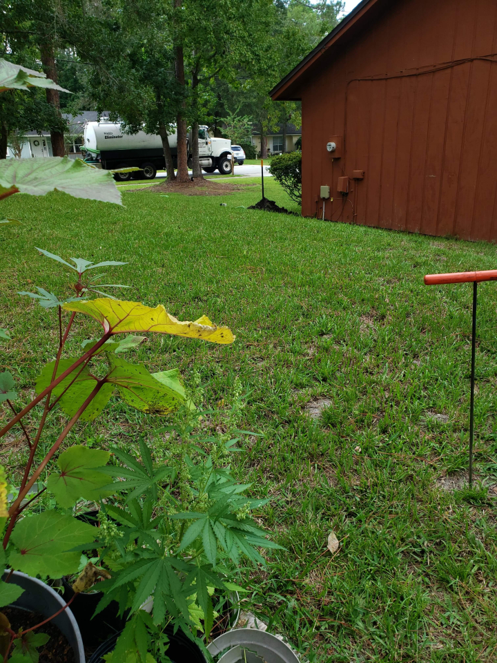 Darrell Crews Septic Tank Service Logo