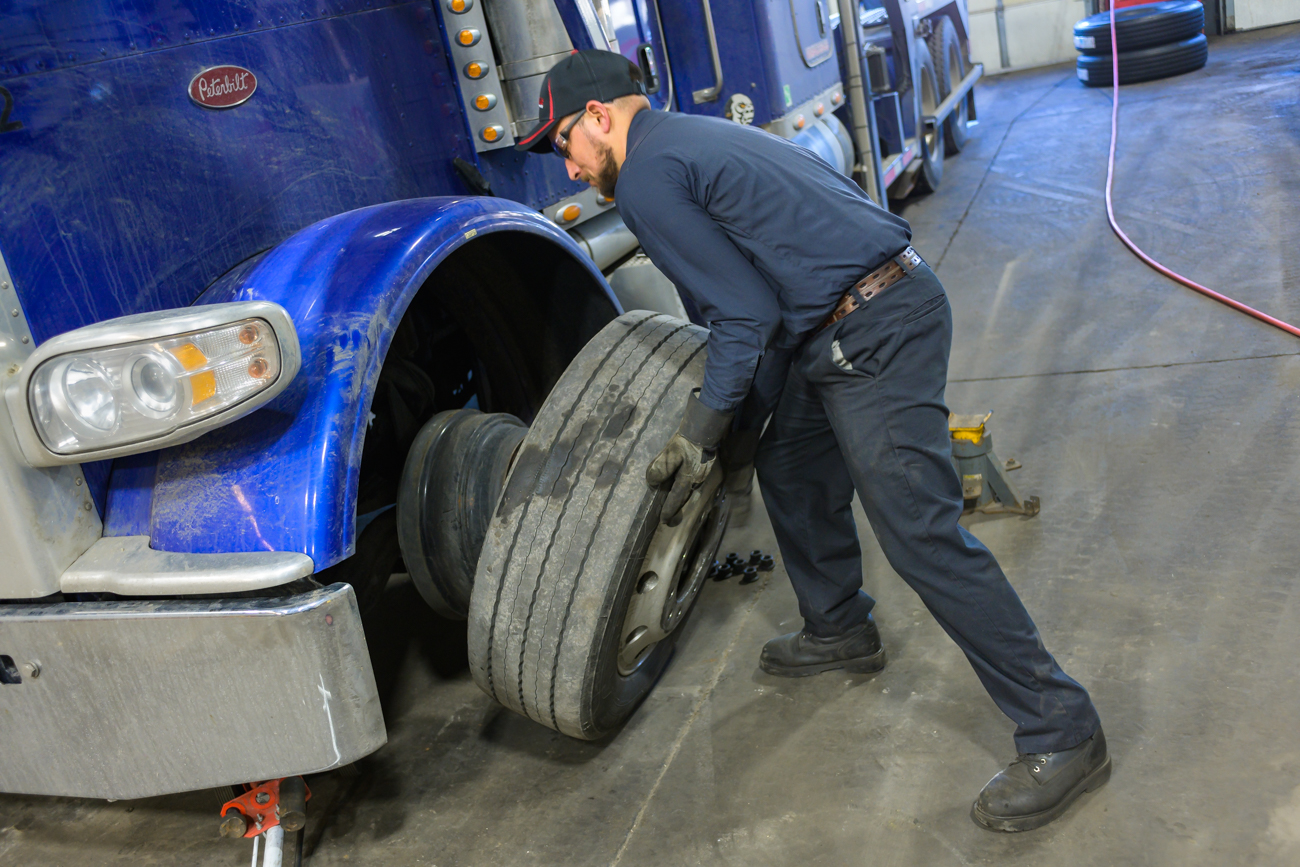 Bauer Built Tire & Service - Sioux Falls, SD