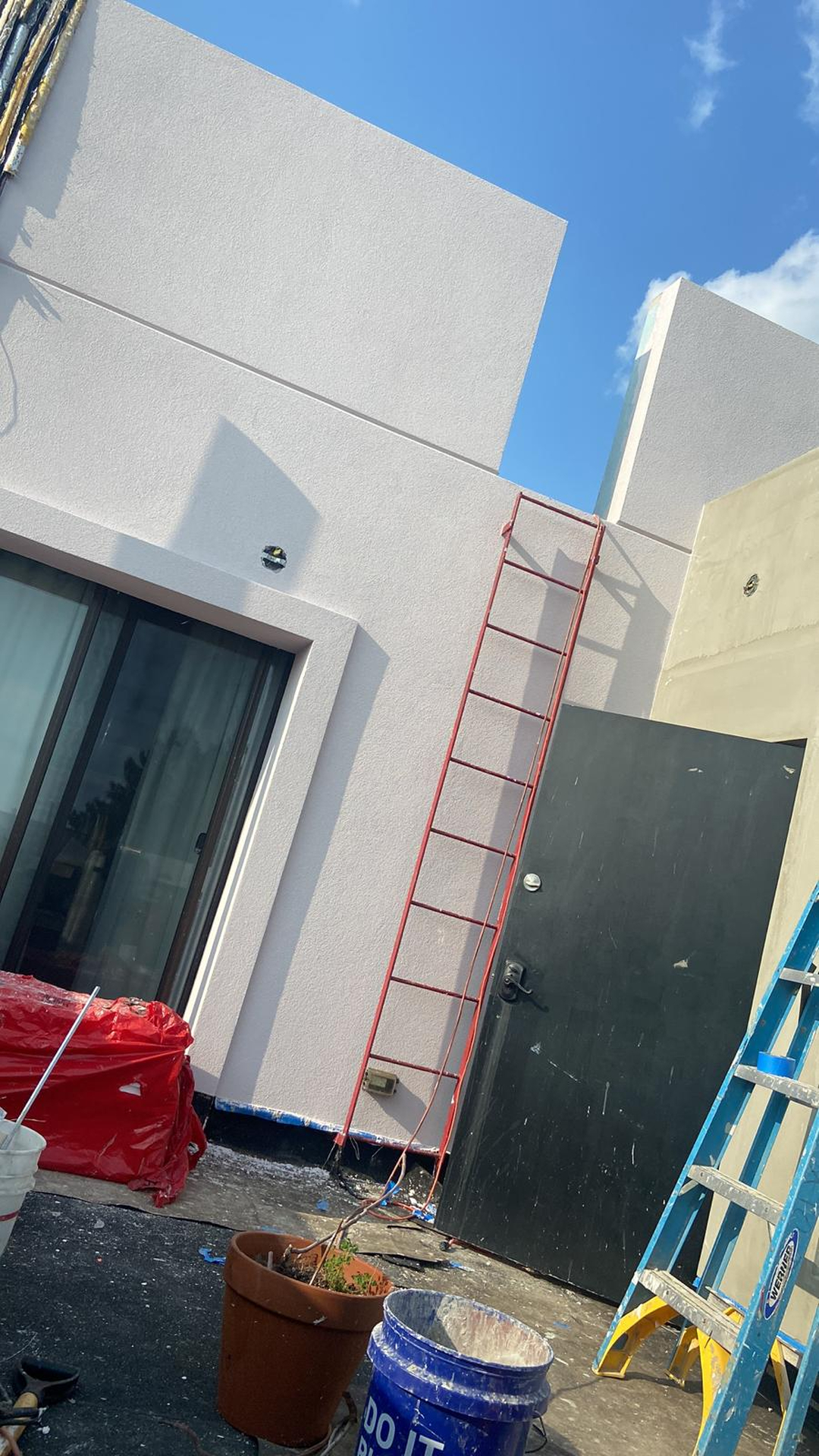 SkyWalker Roofing and Stucco Image