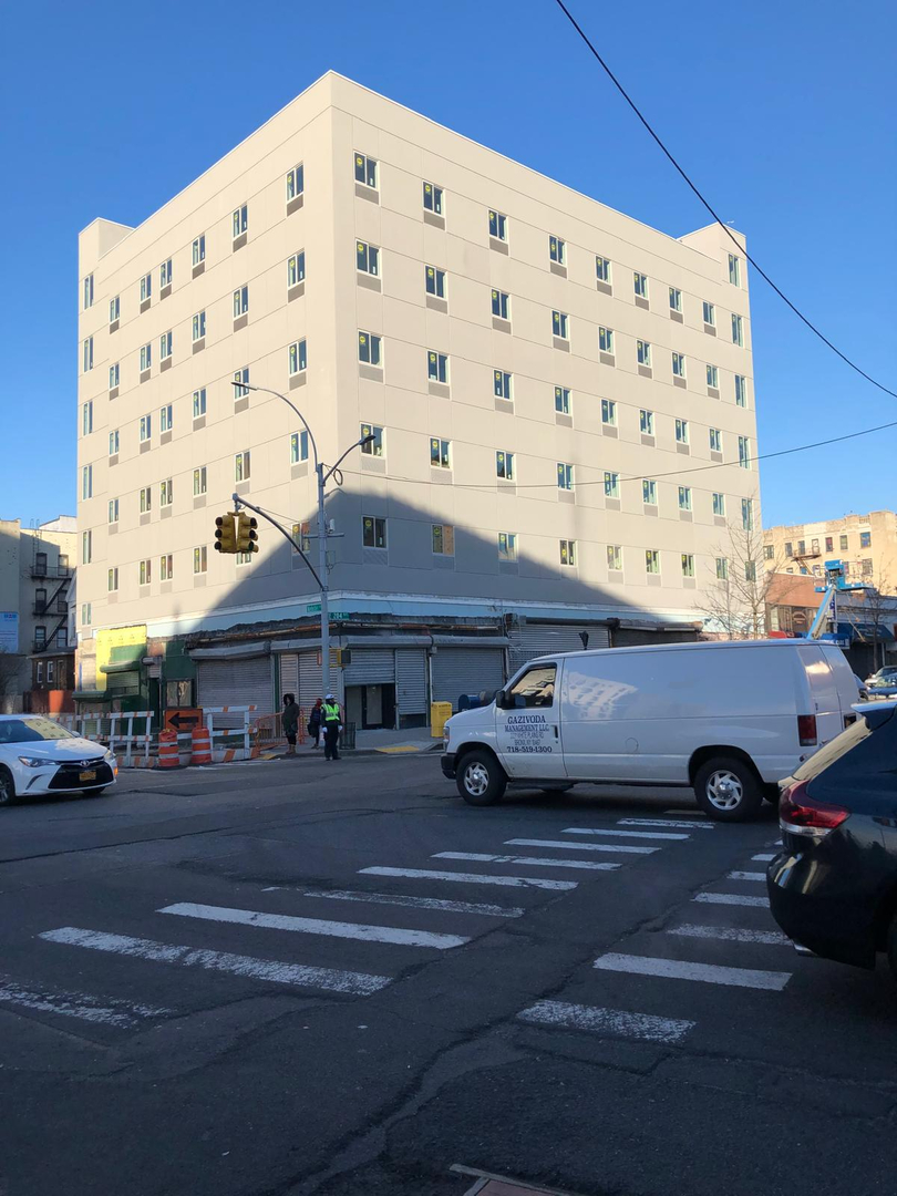 SkyWalker Roofing and Stucco Image