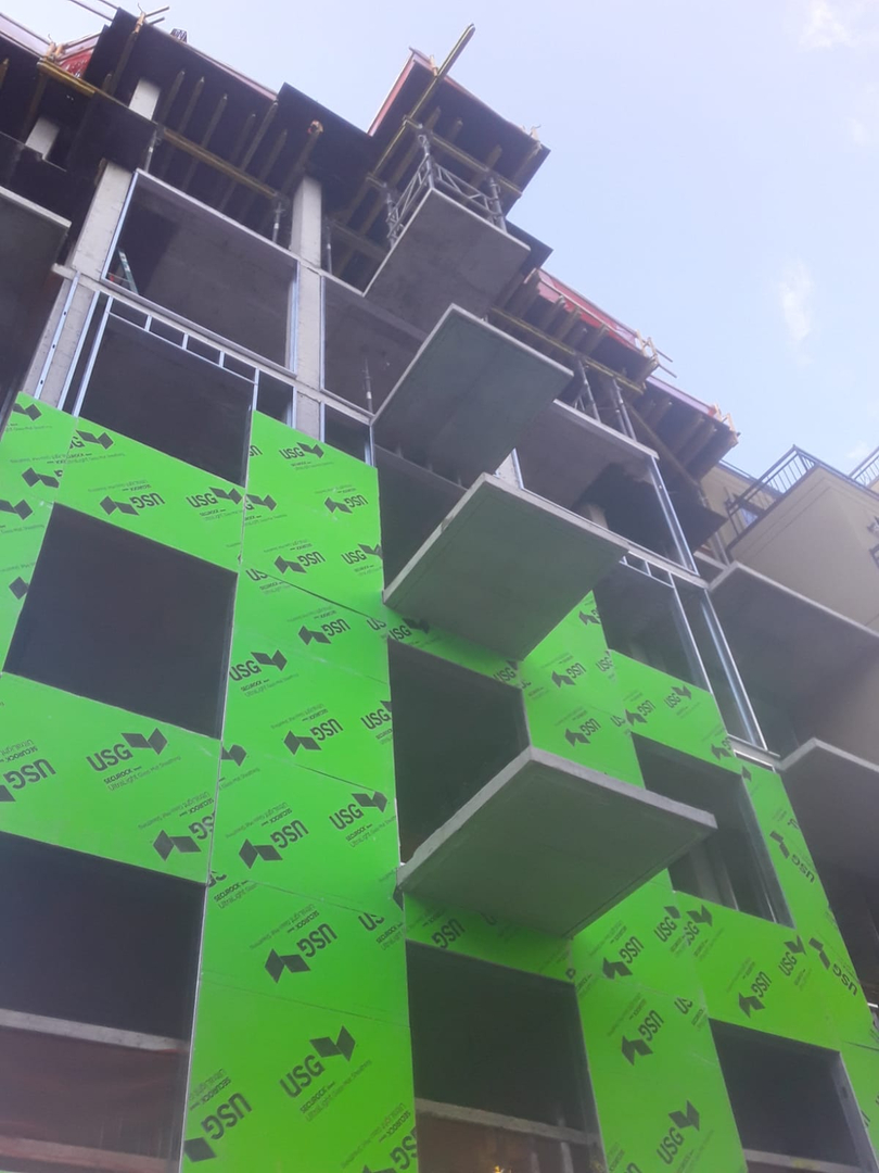 SkyWalker Roofing and Stucco Image