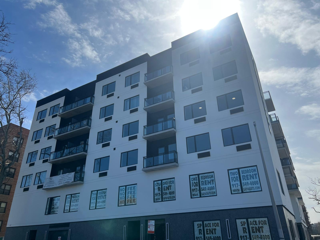 SkyWalker Roofing and Stucco Image