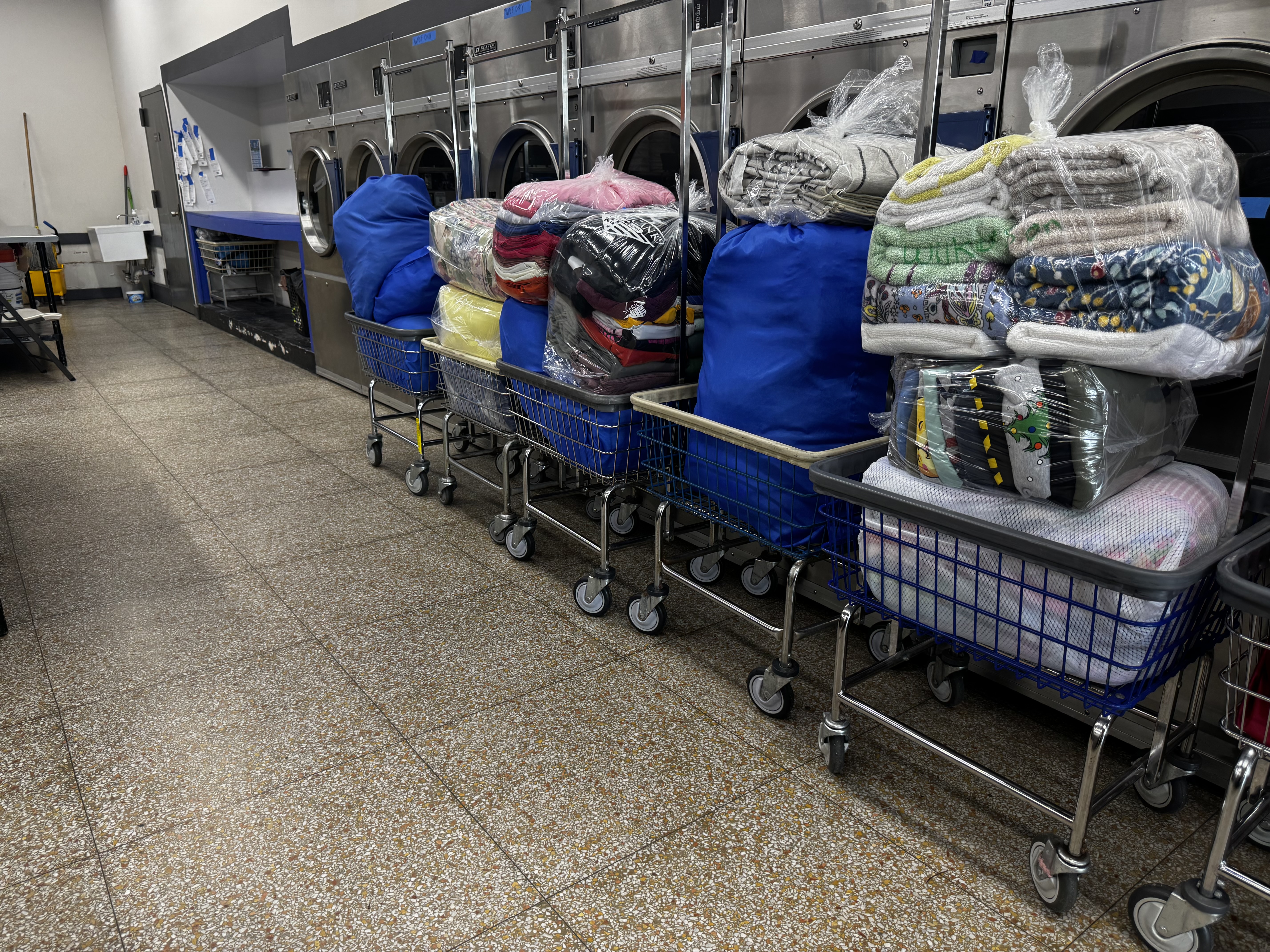 Walters Lane Laundromat Image