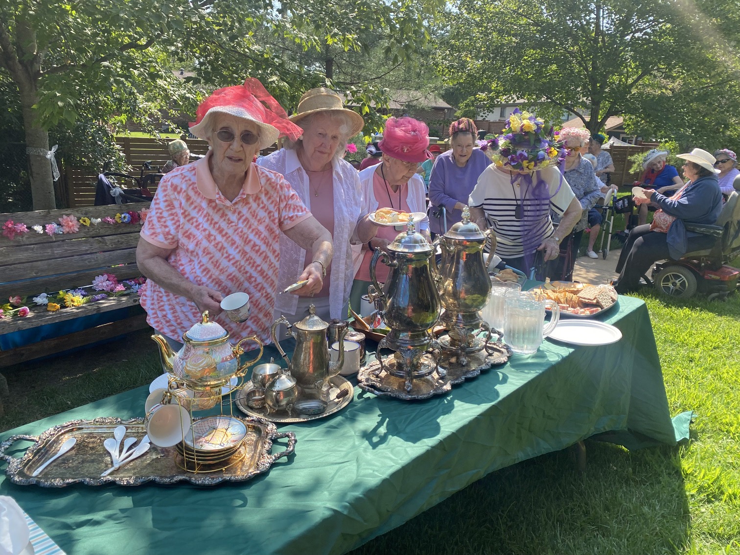 Holiday Orchid Terrace Logo