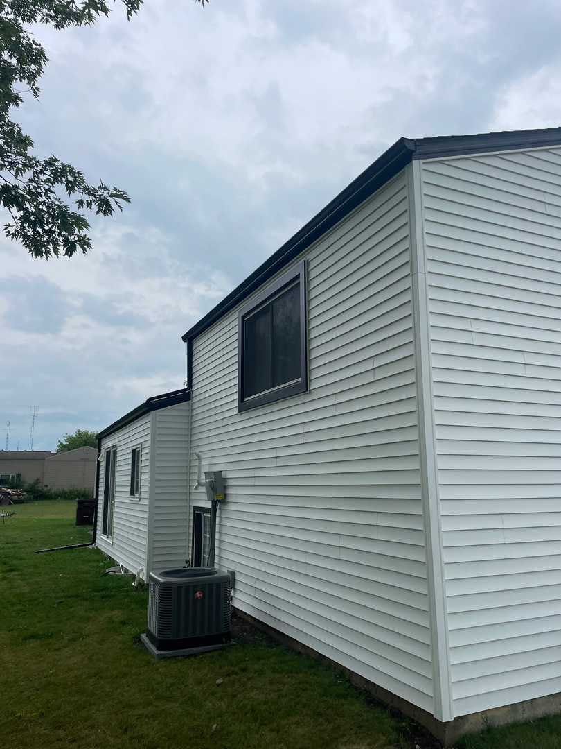 Affordable Roofing, Siding and Gutters Image