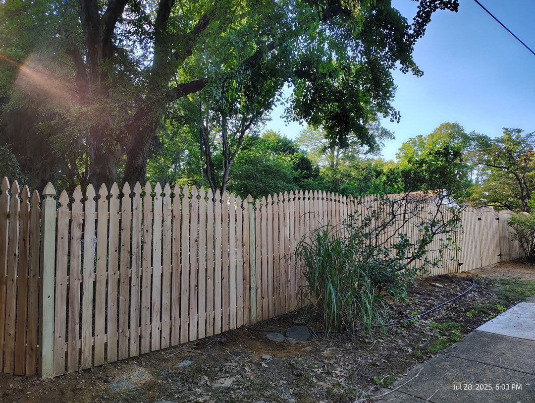 SJ Fence LLC Image