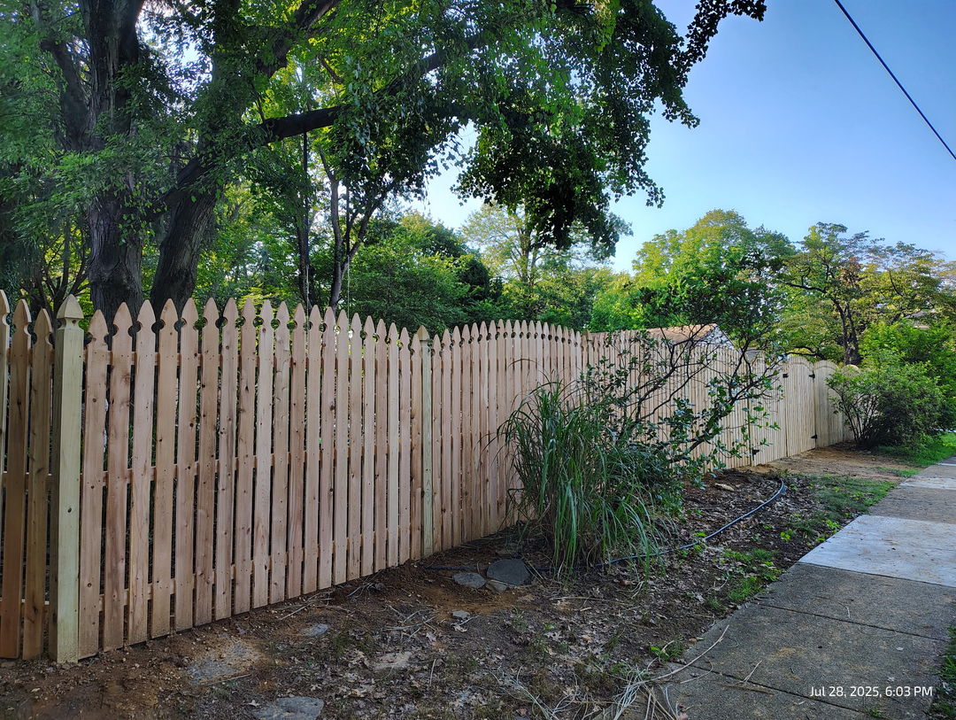 SJ Fence LLC Image