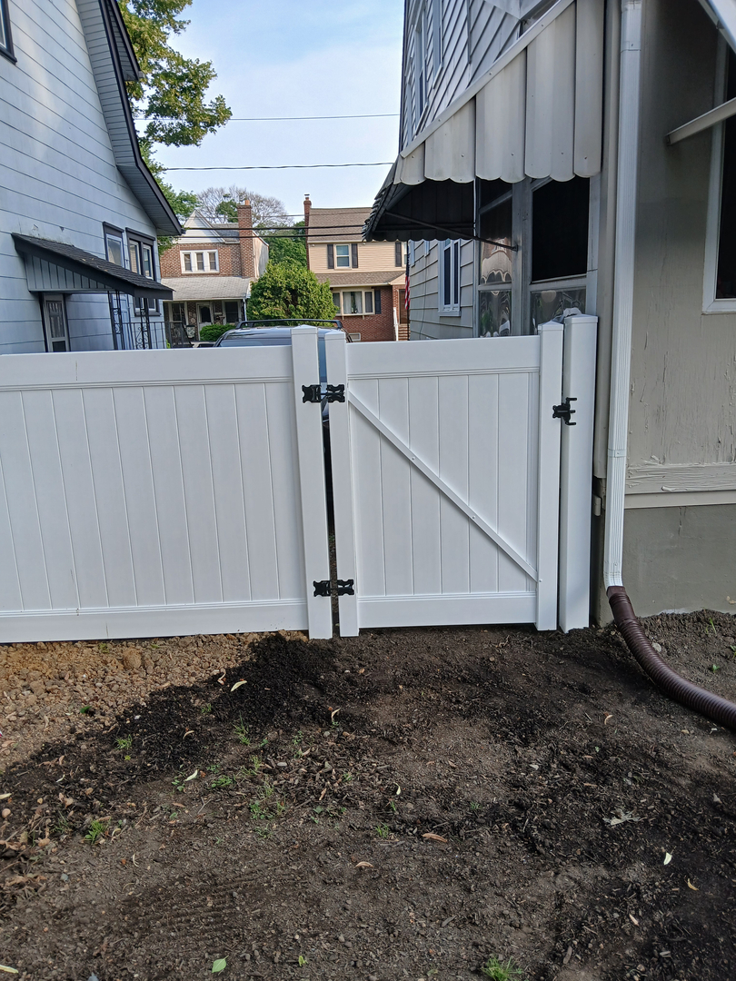 SJ Fence LLC Image