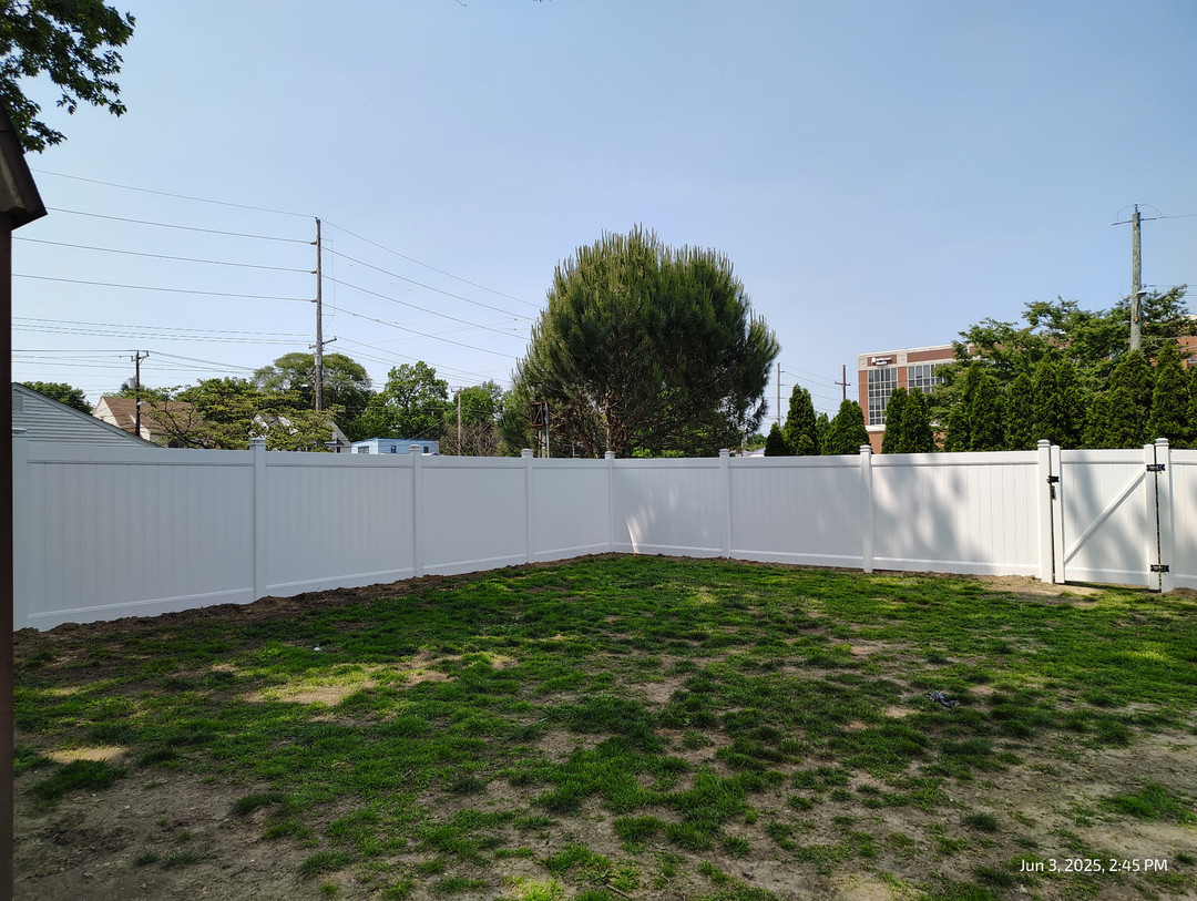 SJ Fence LLC Image