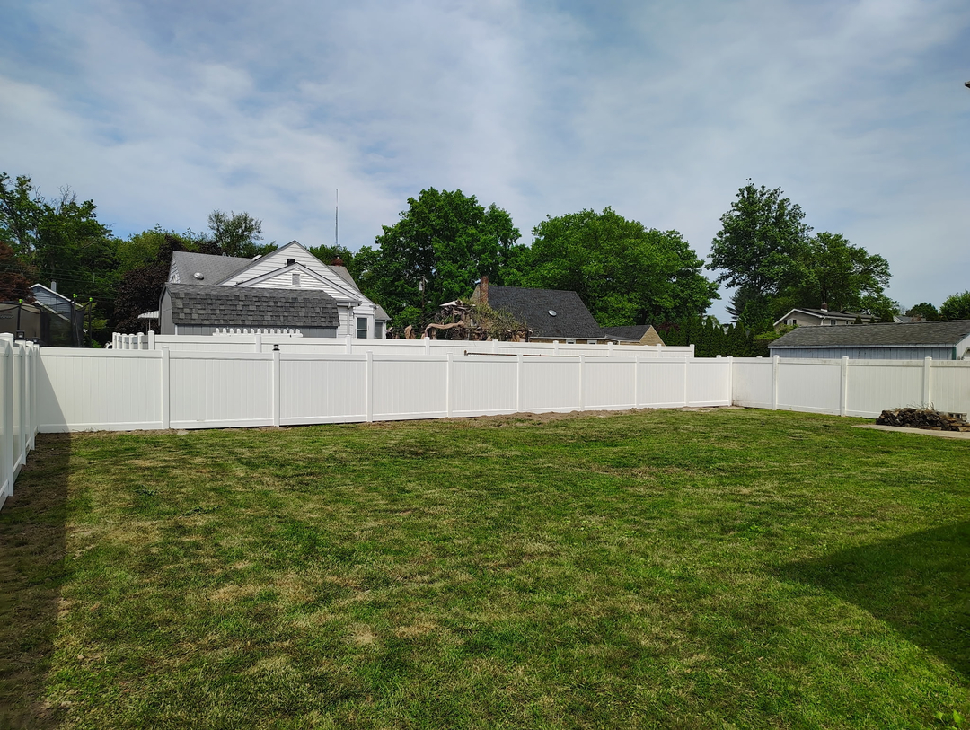 SJ Fence LLC Image