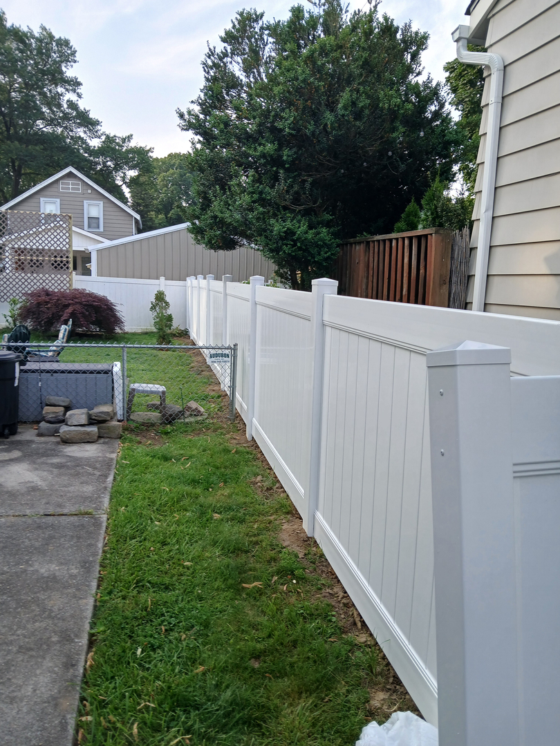 SJ Fence LLC Image