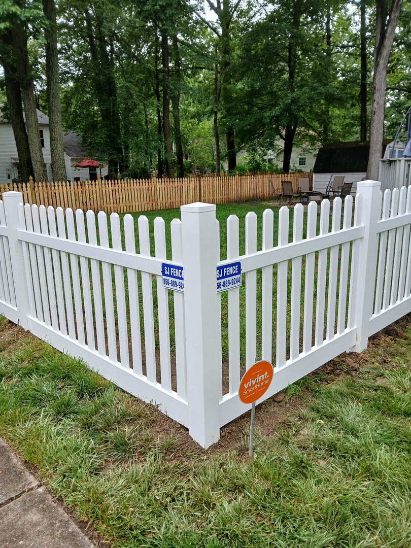 SJ Fence LLC Image