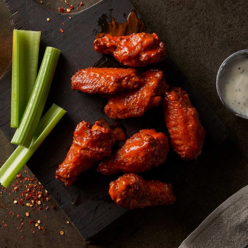 Round Table Pizza-Wings-Brew Image