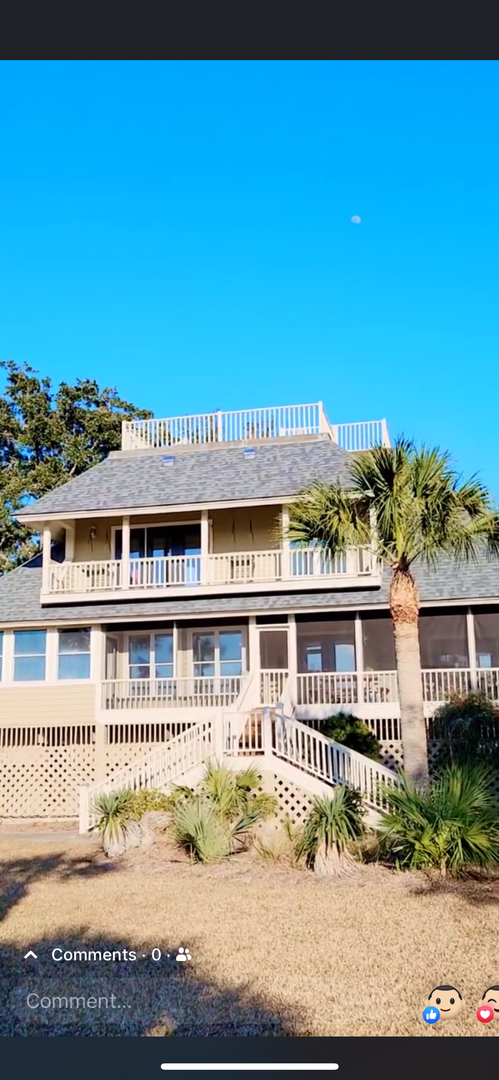 Deaville Roofing & Construction Image