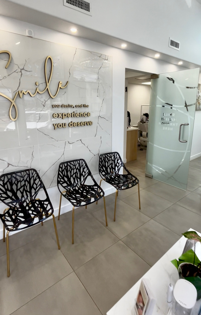 SimpliSmiles Hicksville Image