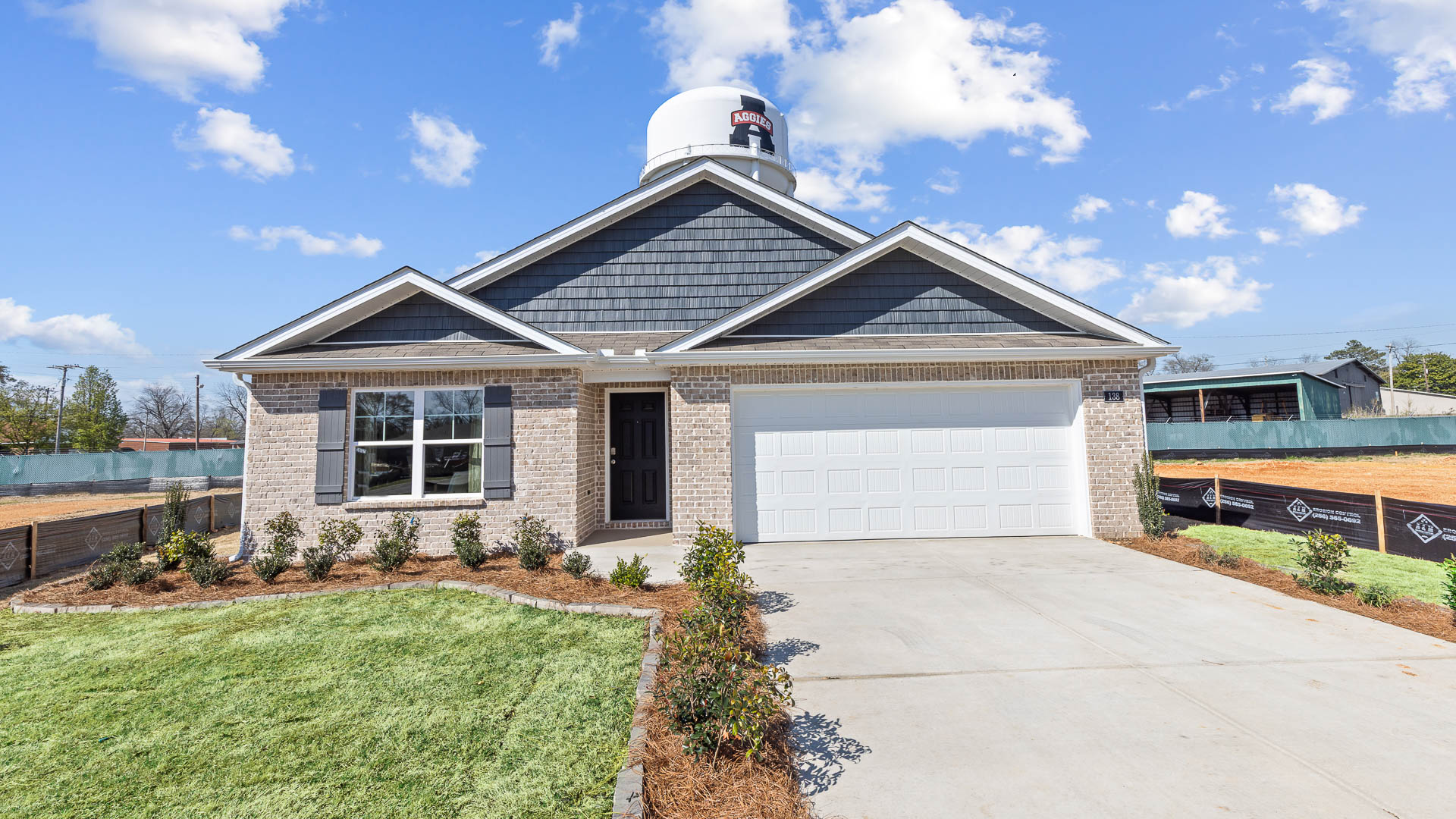 Hambrick Court by D.R. Horton Logo