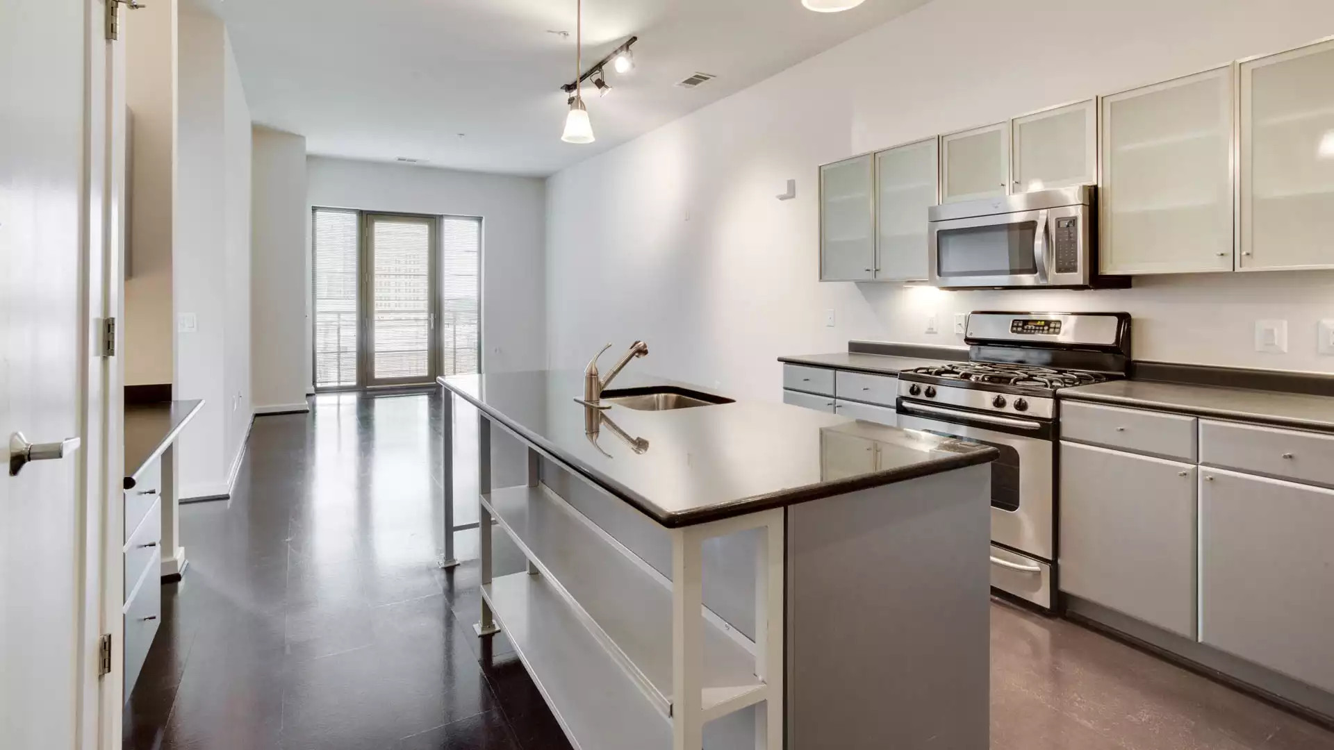Lofts 590 Apartments - Arlington, VA