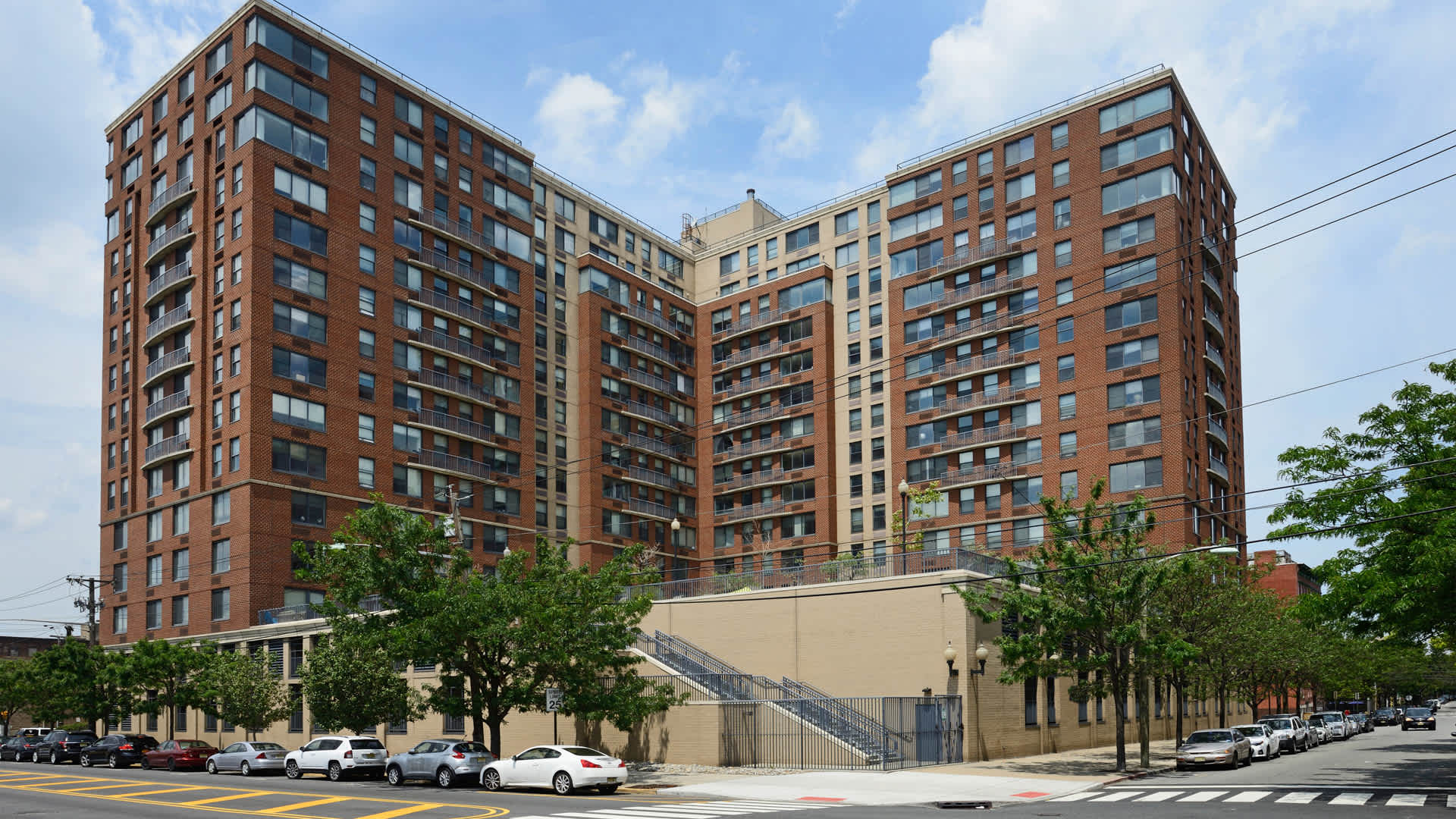 77 Park Avenue Apartments - Hoboken, NJ