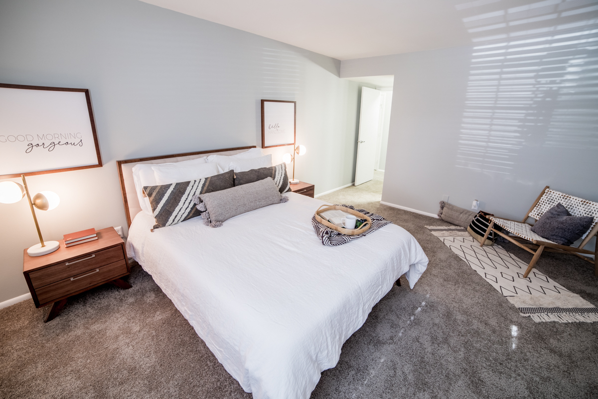 Governor Square Apartments - Carmel, IN