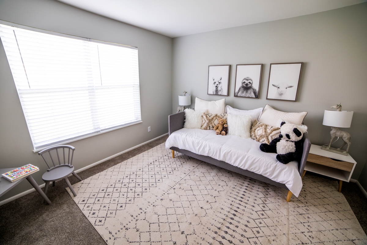 Governor Square Apartments - Carmel, IN