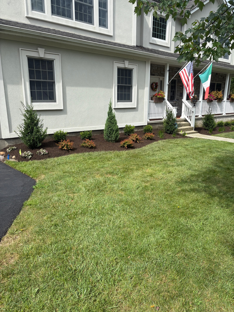 QuietCare Landscaping Image