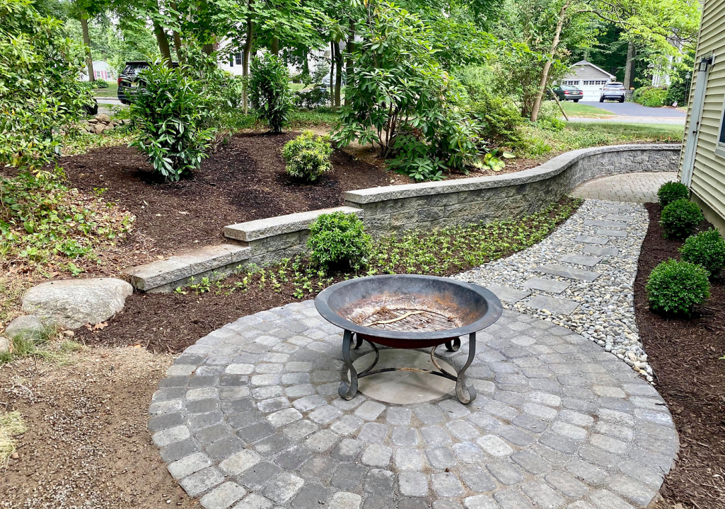 QuietCare Landscaping Image