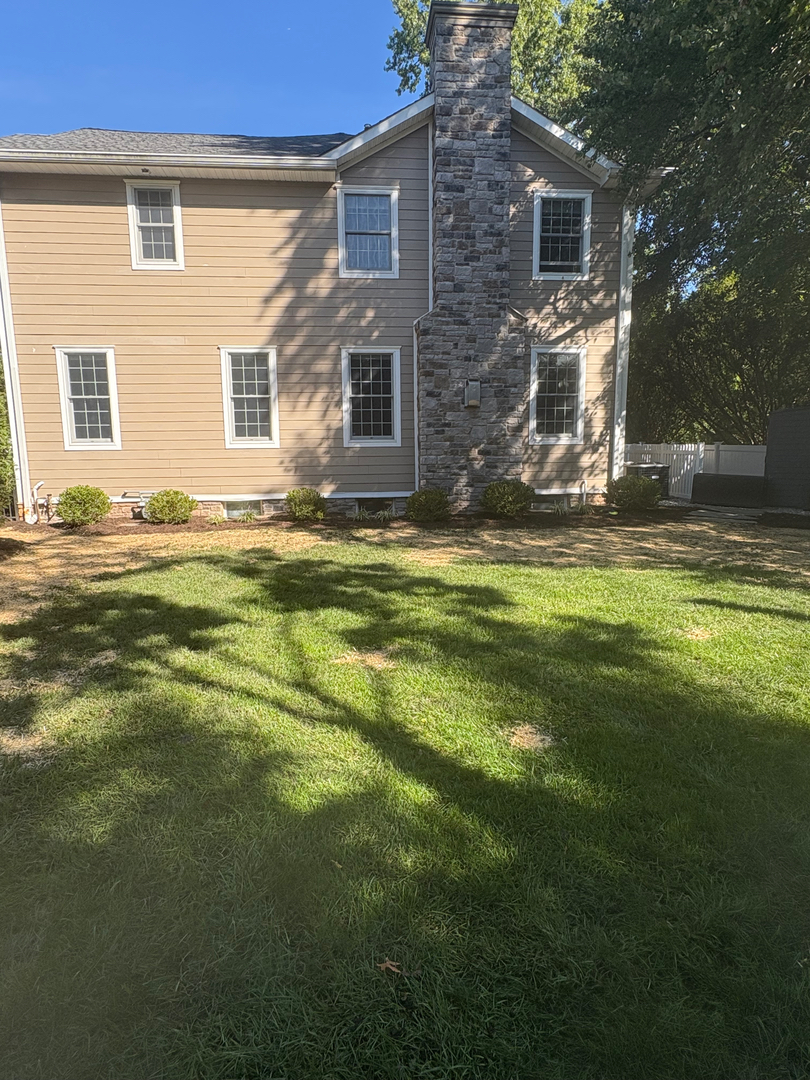 QuietCare Landscaping Image