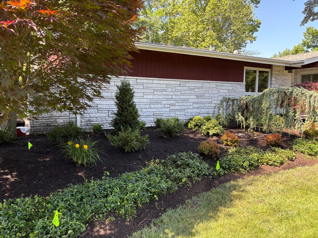 QuietCare Landscaping Image