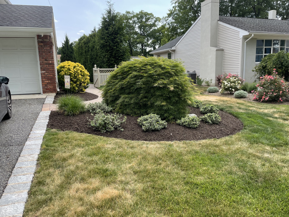 QuietCare Landscaping Image