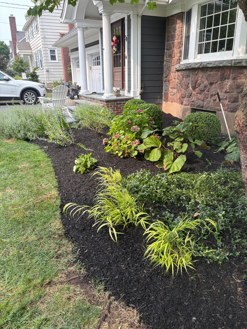 QuietCare Landscaping Image