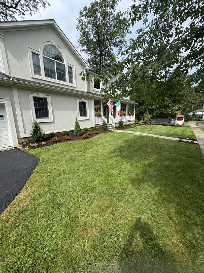 QuietCare Landscaping Image