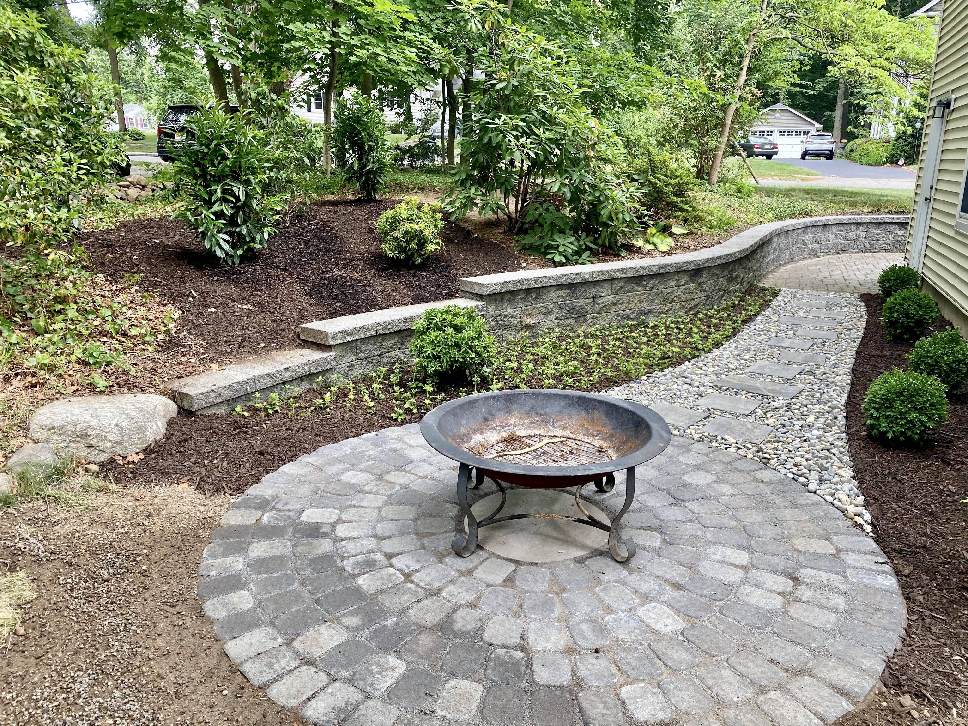 QuietCare Landscaping Image