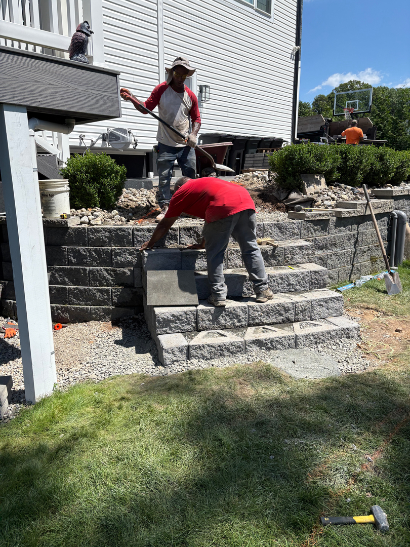 QuietCare Landscaping Image