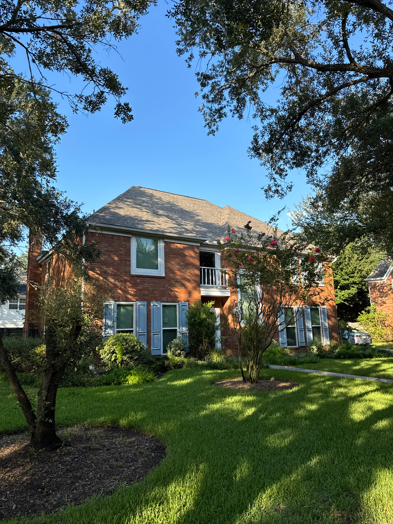 Sienna Roofing Image