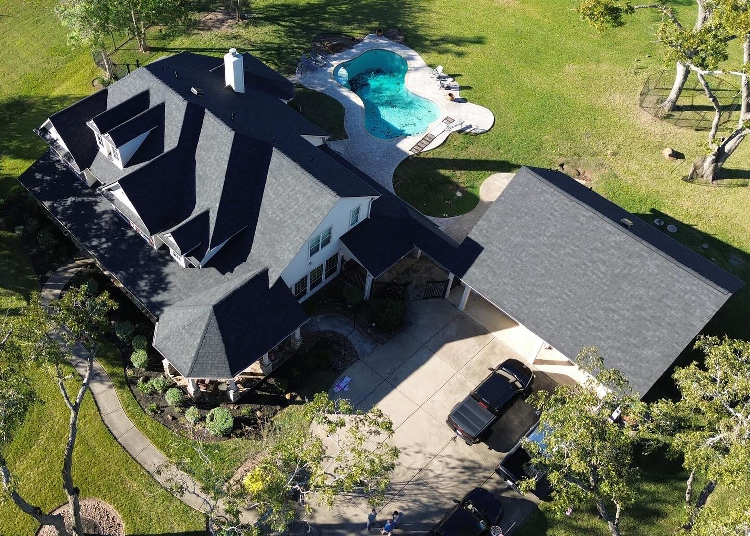 Sienna Roofing Image