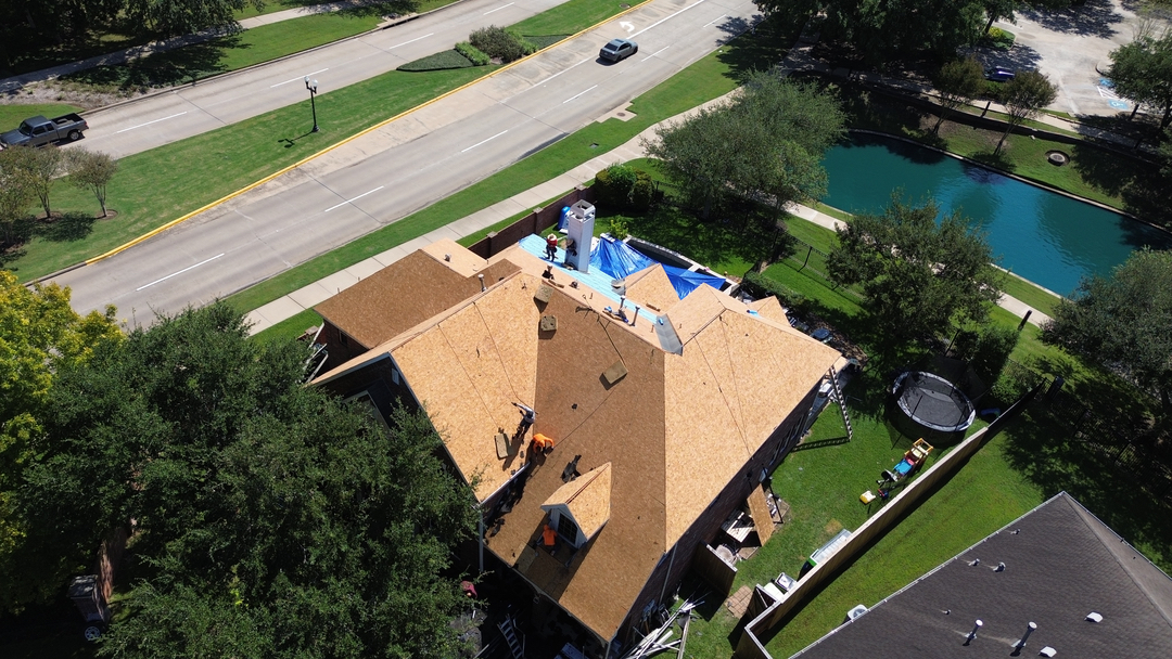 Sienna Roofing Image