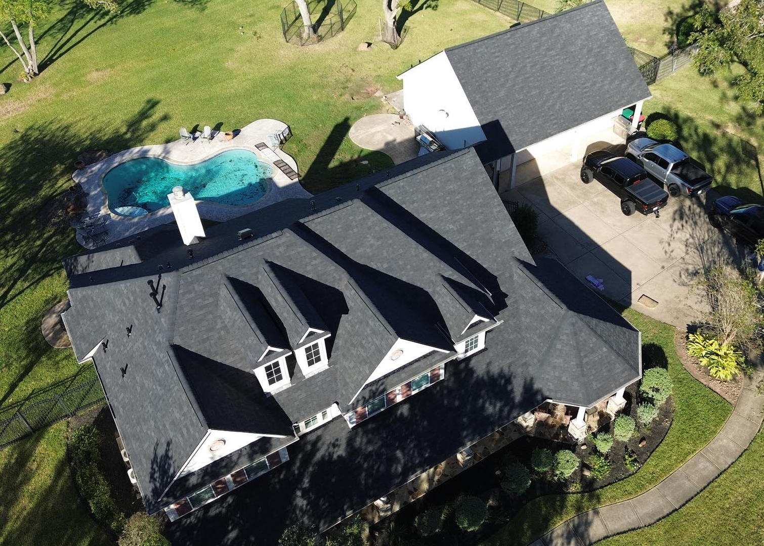 Sienna Roofing Image