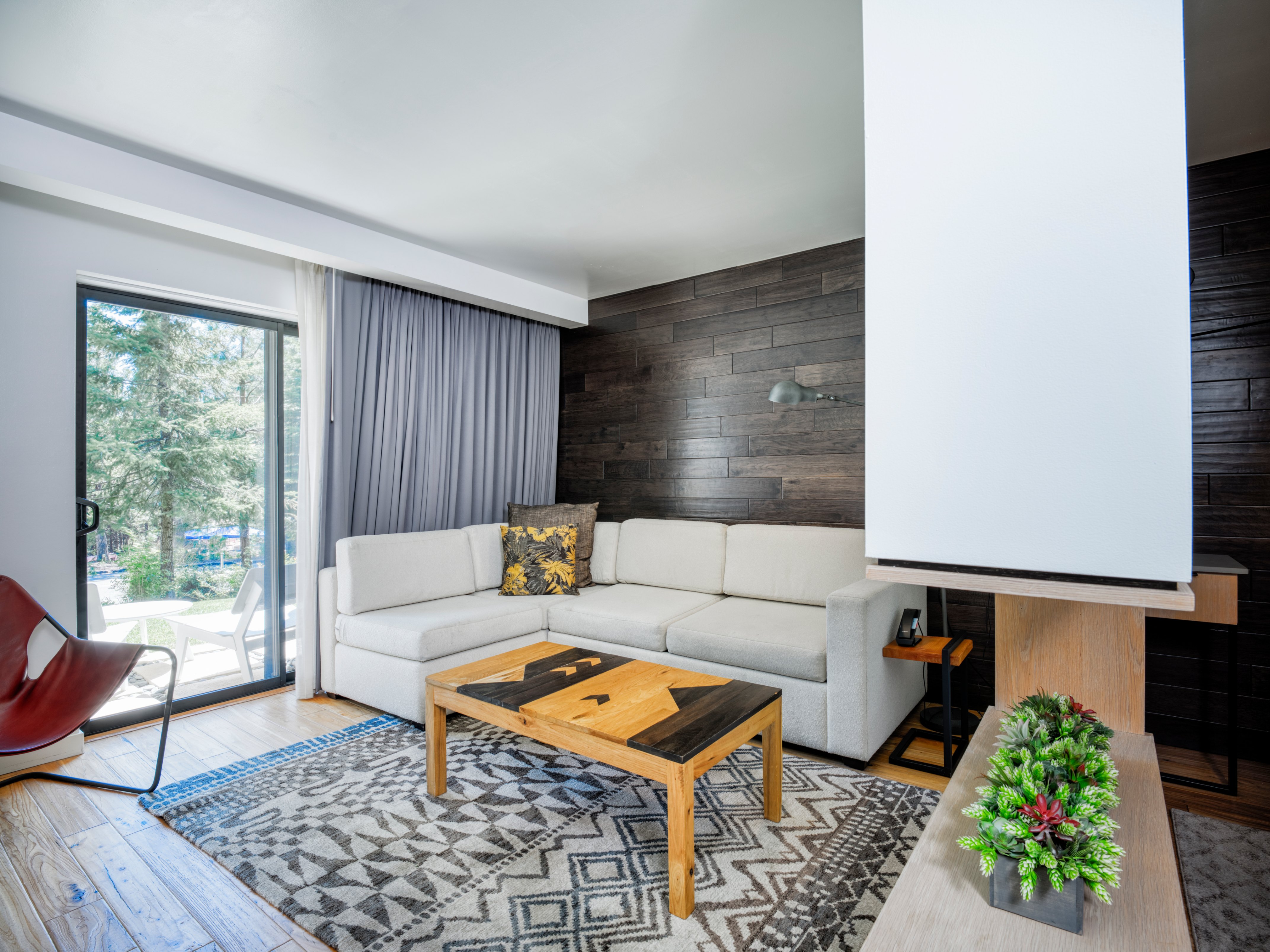 Tenaya Lodge at Yosemite Image