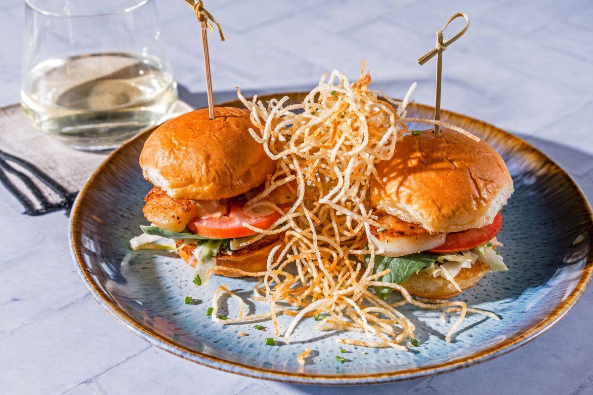 Tommy Bahama Restaurant, Bar & Store - Palm Desert, CA