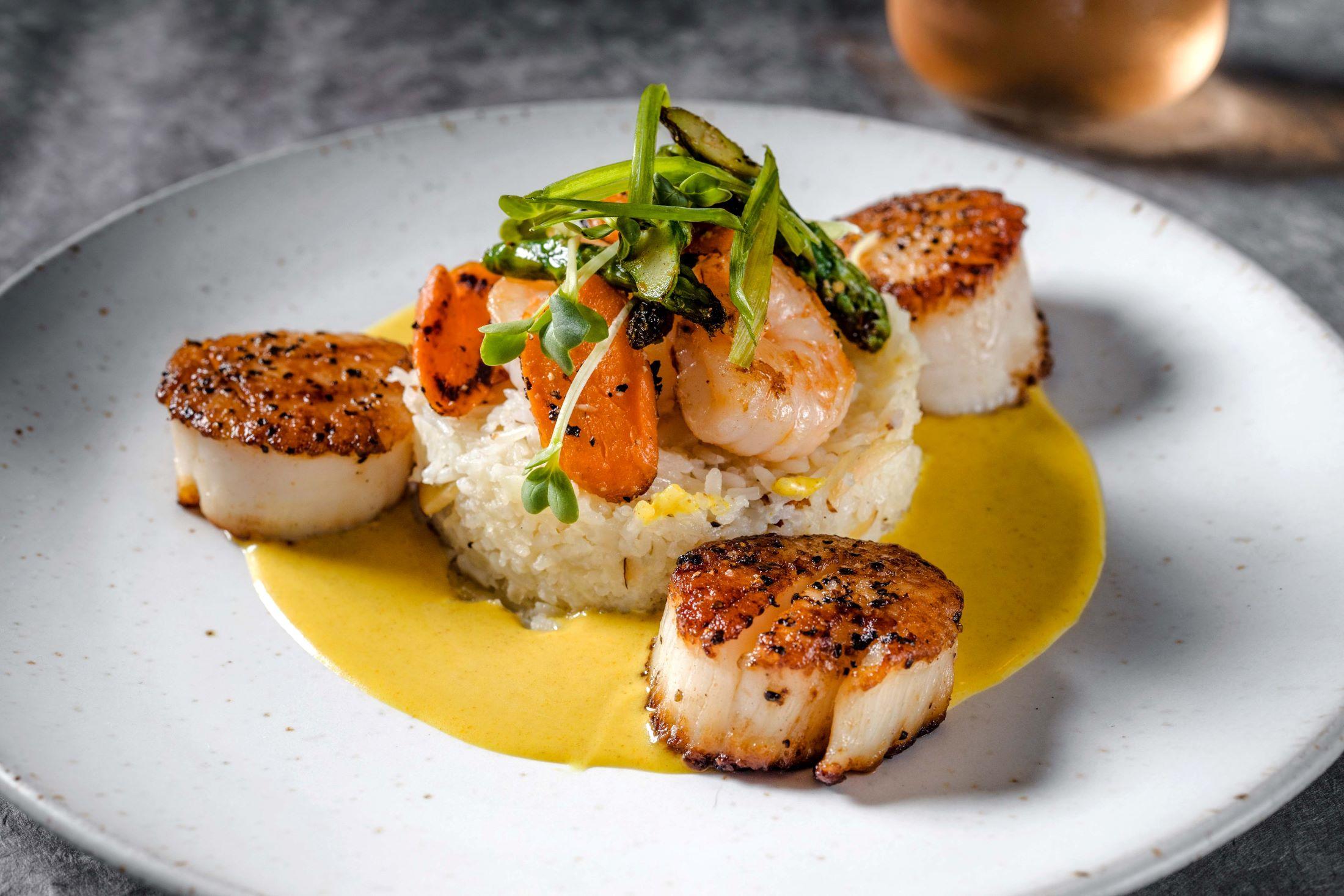 Tommy Bahama Restaurant, Bar & Store - Palm Desert, CA