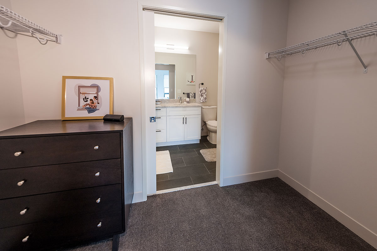 121 Larchmere - Cleveland, OH