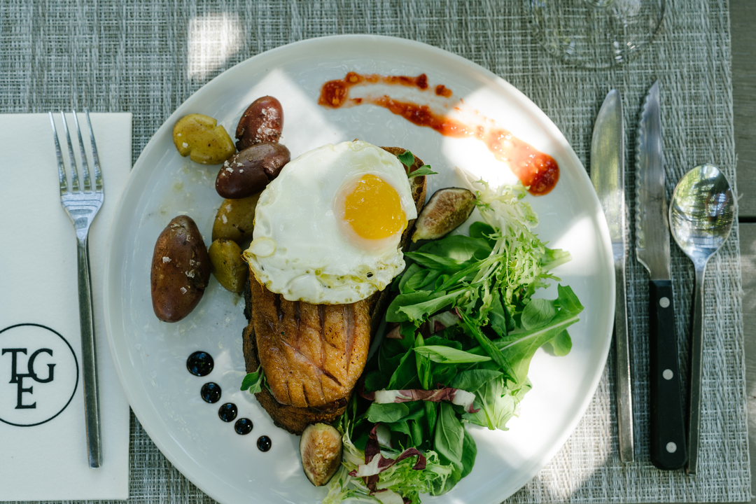 Thomas George Estates Image