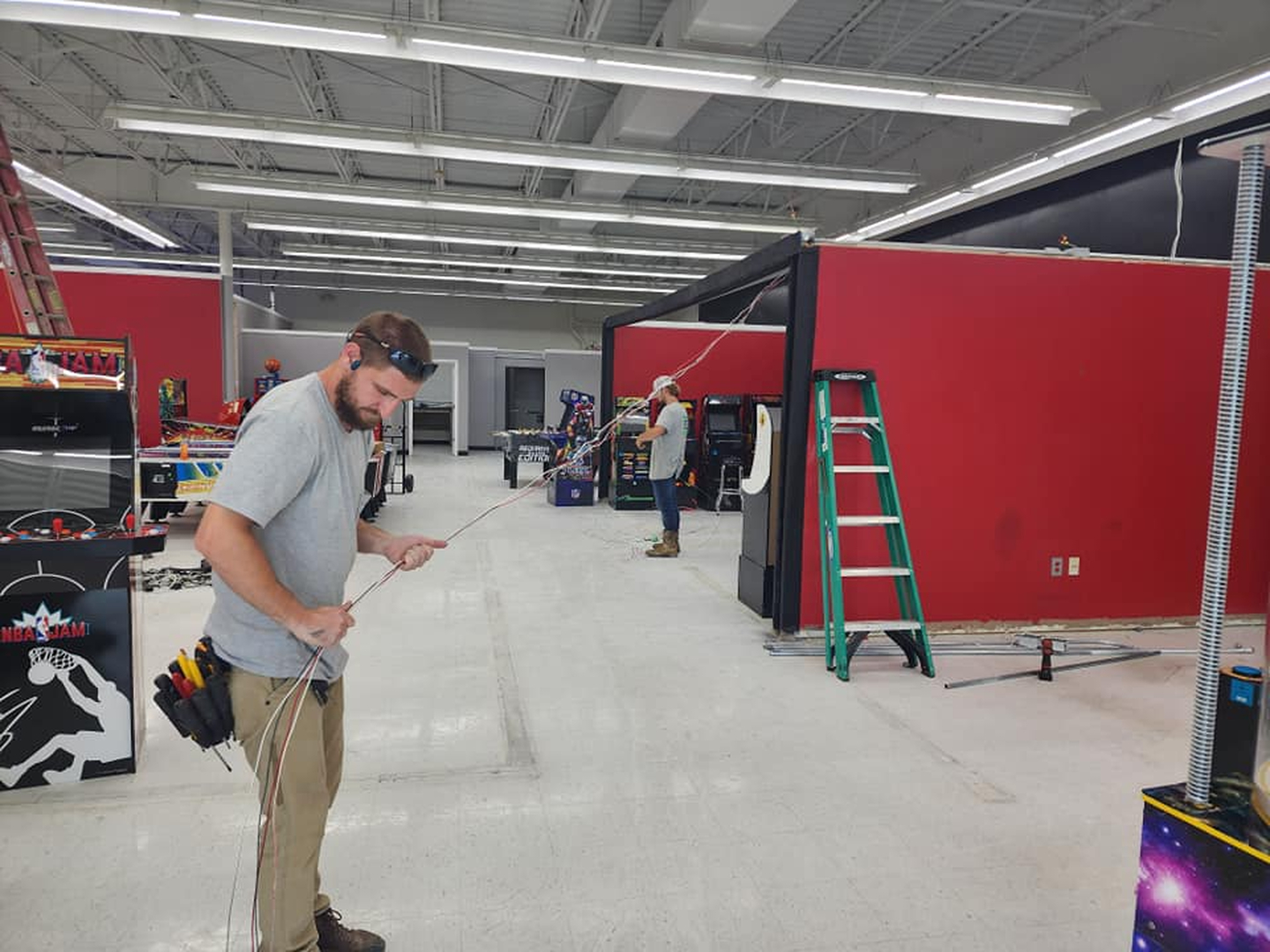 Ross Family Electric Image