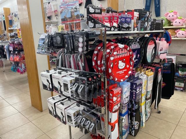 Melrose Family Fashions Image