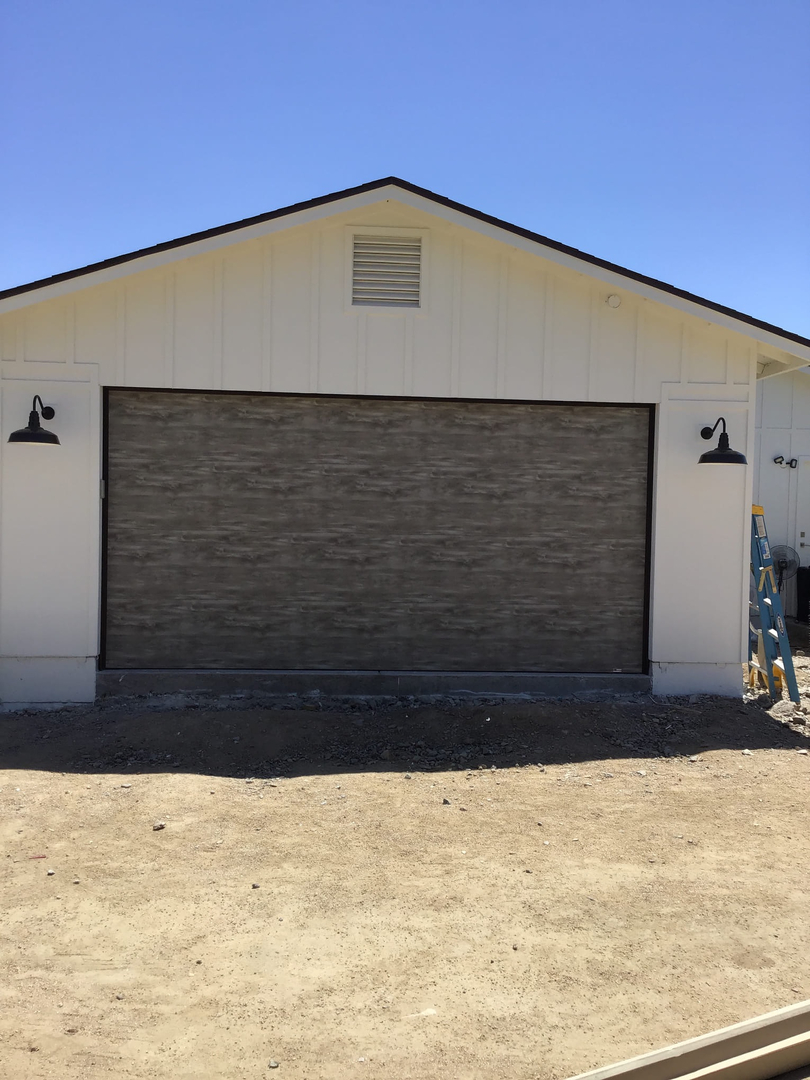 Garage Door Grunts Image