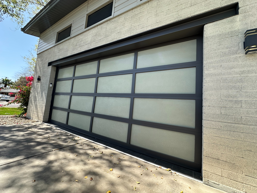 Garage Door Grunts Image